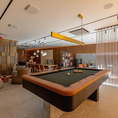 Bright In With Parking & Gym By Renters Lägenhet