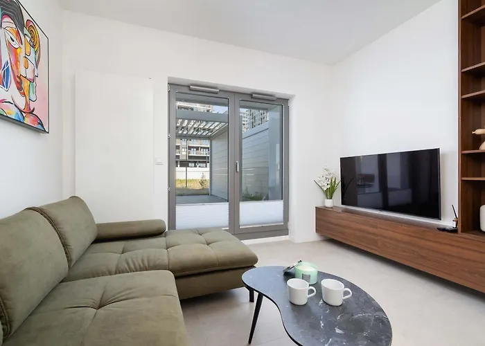 Bright In With Parking & Gym By Renters Apartamento *