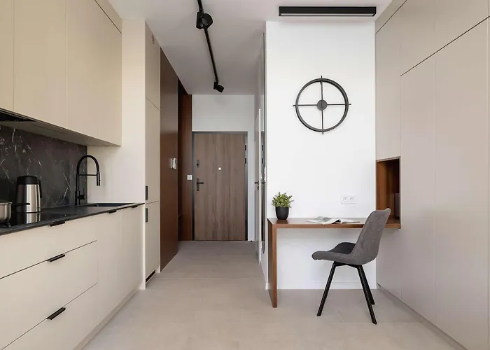 Bright In With Parking & Gym By Renters Apartamento