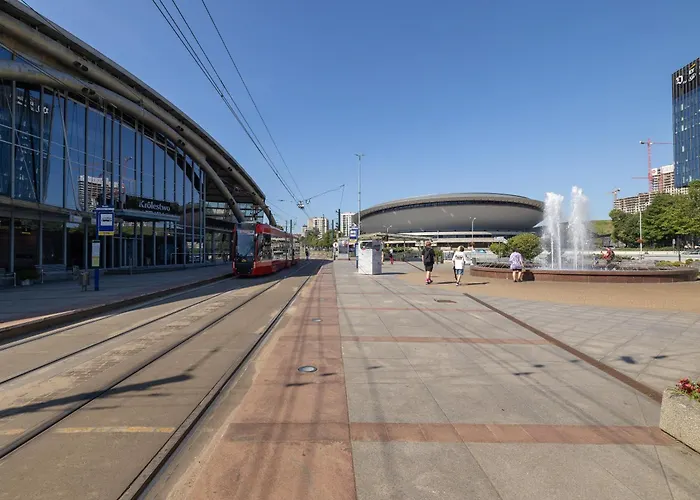 Apartamento Bright In With Parking & Gym By Renters *